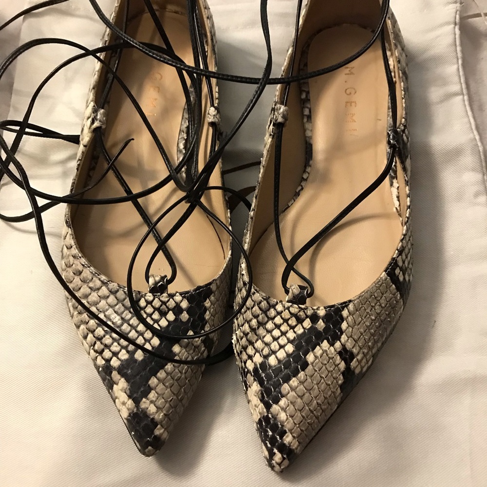 Brezza lace up flats 37.5